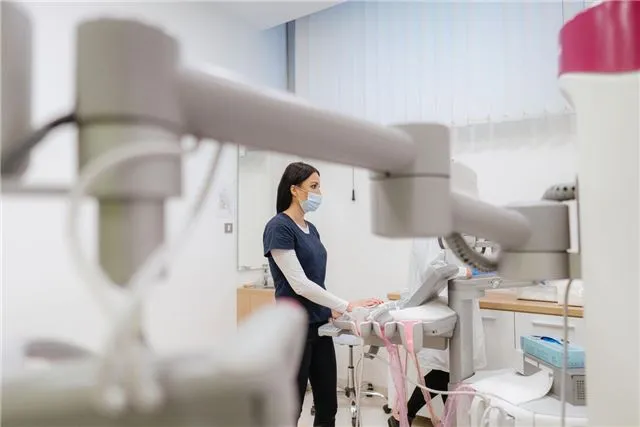 В Подмосковье свыше 12 тысяч женщин прошли маммографию через удобную систему самозаписи