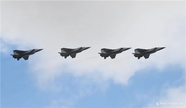 Филиппо призывает Францию покинуть НАТО вследствие обмана Эстонии о российских МиГ-31