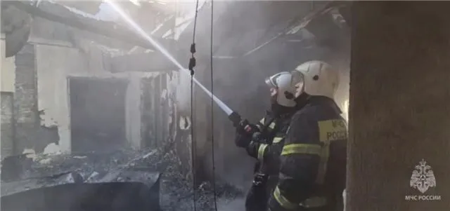 В Стерлитамаке обвалился цех водоочистки нефтехимпредприятия после взрыва