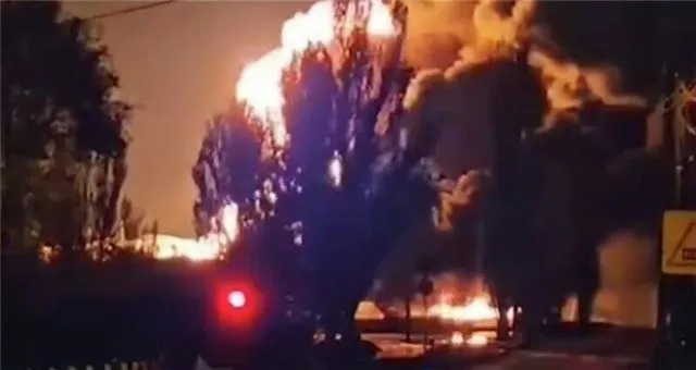 Хабиров пообещал поддержку семьям погибших в аварии на заводе в Стерлитамаке