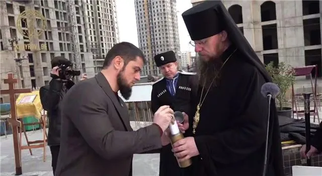 В Грозном торжественно закладена капсула времени для будущего собора в честь князя Владимира