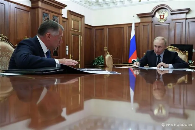Путин провёл переговоры с Хуснуллиным по вопросам модернизации инфраструктуры