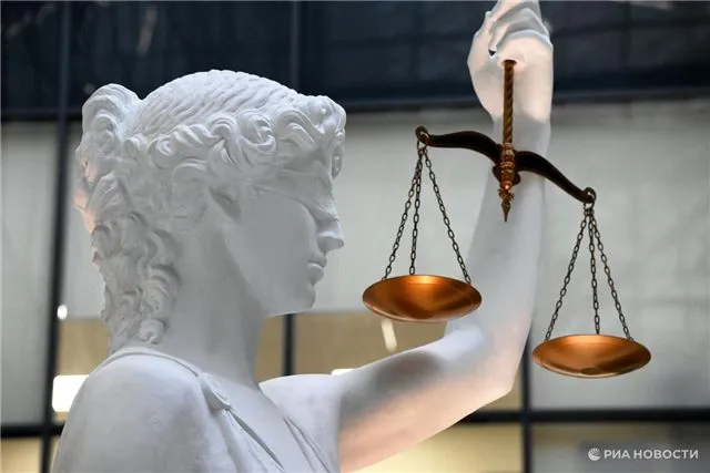 В Екатеринбурге на сбежавших из СИЗО заключенных подали восемь исков на сумму 700 тысяч рублей