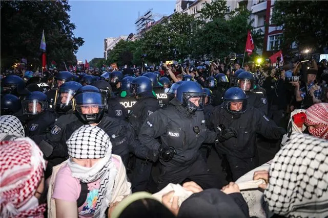 Берлинские майские акции - полиция провела задержания 73 участников демонстраций – DPA