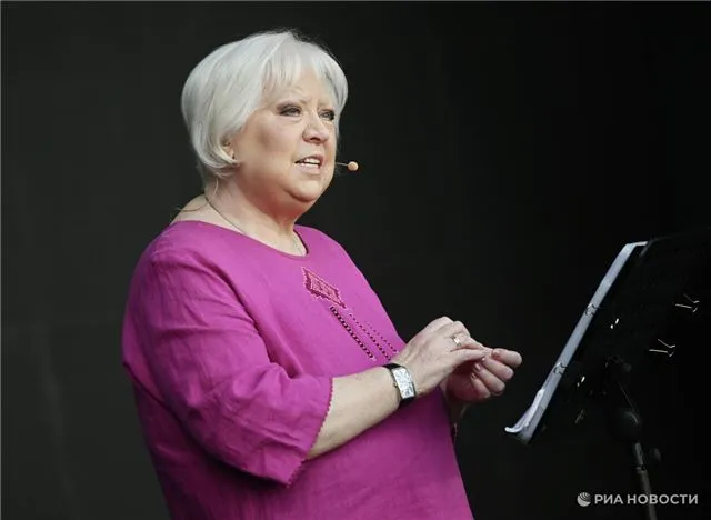 Путин отметил, что творчество Светланы Крючковой глубоко трогает сердца зрителей