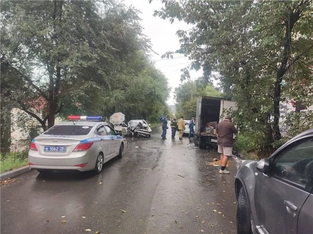 В Приморье злоумышленник угнал автомобиль с малышом внутри и стал участником аварии — начато расследование