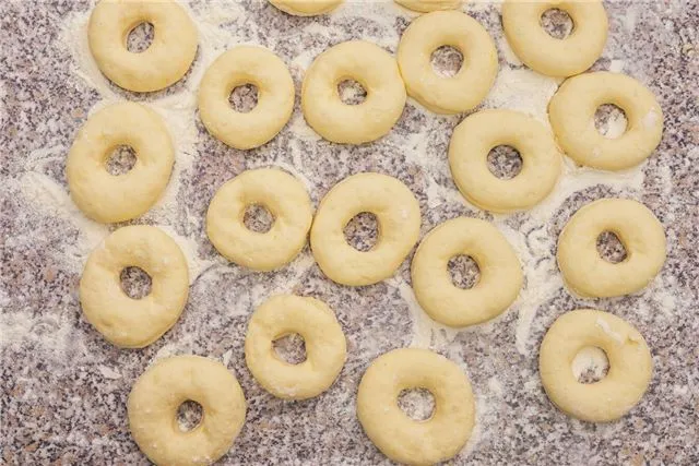 Как приготовить нежные и ароматные пышки по петербургскому рецепту