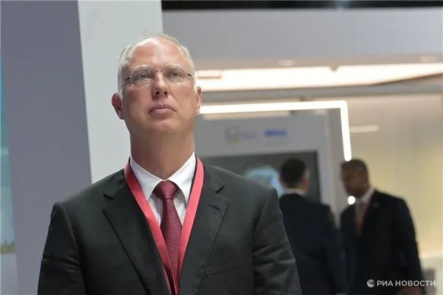 Дмитриев - После ближневосточного перемирия Клинтоны впервые официально признали лидерство Трампа