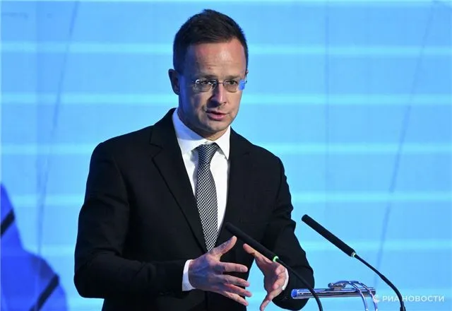 Сийярто объявил о скором подписании Венгрией с США договора о ядерном партнерстве