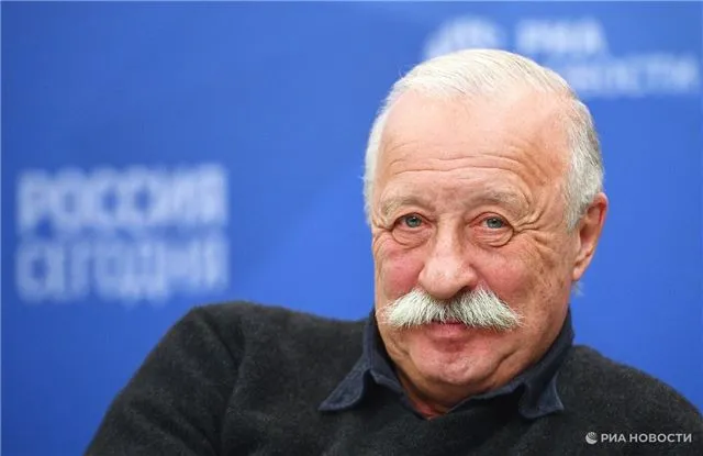 Путин лично поздравил телеведущего Якубовича с важной датой в жизни