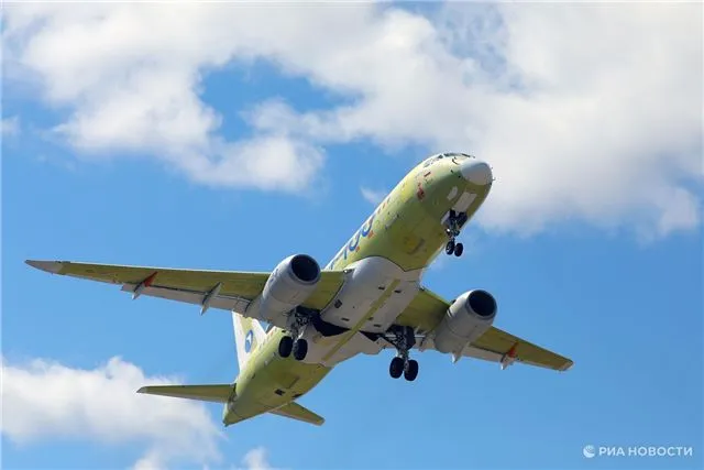 Российский SSJ на новых двигателях ПД-8 успешно выполнил свой первый долгий рейс